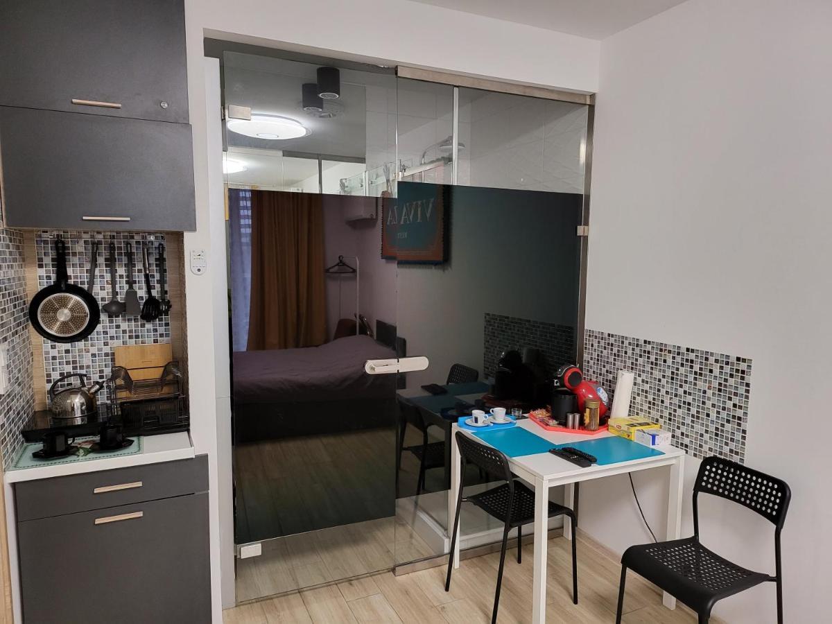 Apartamenty Galeria Polnocna Warschau Exterior foto